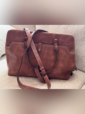 Women’s Leather Laptop Tote Bag in Brown with Detachable Shoulder Strap